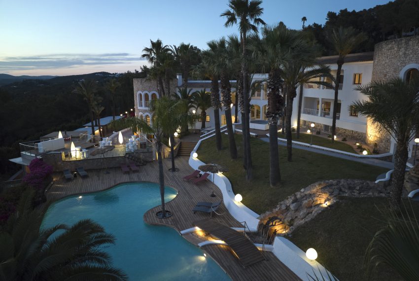 Todos los derechos reservados © www.nachodorado.com