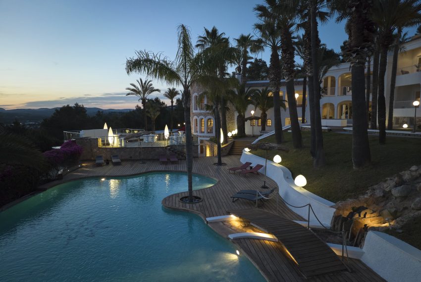 Todos los derechos reservados © www.nachodorado.com